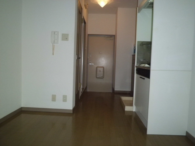 レジデンス灘の居間・リビング