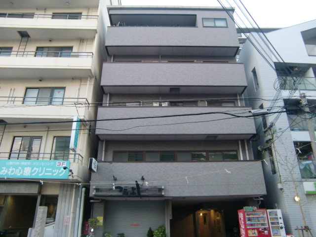 レジデンス灘の外観