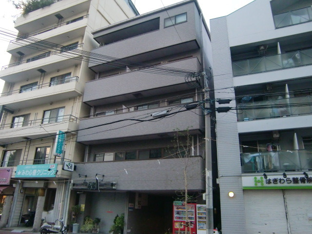 レジデンス灘の外観