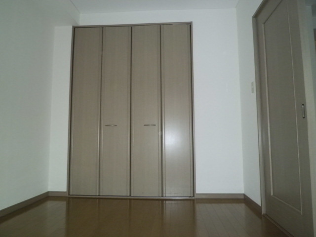 レジデンス灘の居間・リビング