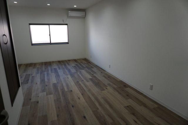 AZUMA  BASEの洋室