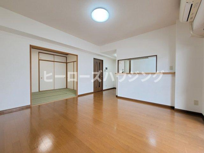 【居間・リビング】 | コンフォート緑地