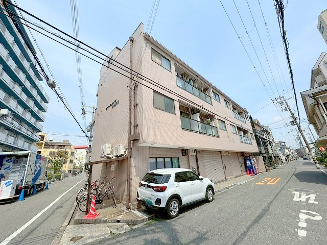 グランドハイツ三津屋北の外観
