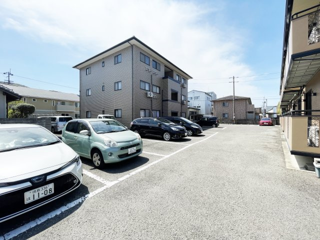 サンブルック佐古　Ⅰ棟の駐車場