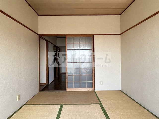 玉手山ハイツ3号館の和室|玉手山ハイツ3号館