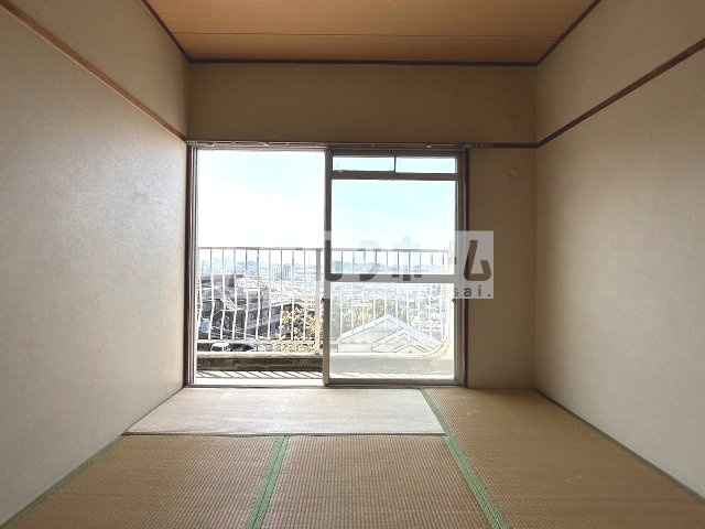 玉手山ハイツ3号館の和室|玉手山ハイツ3号館