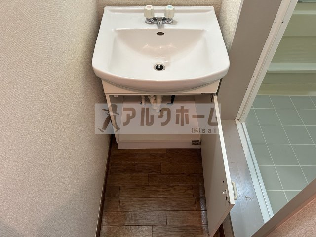 玉手山ハイツ3号館の洗面所|玉手山ハイツ3号館