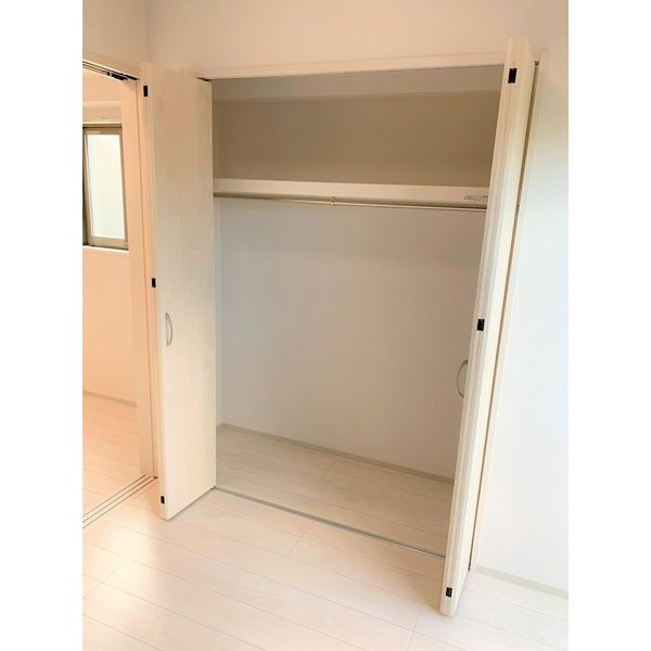 ライブガーデン江坂Ⅸの収納