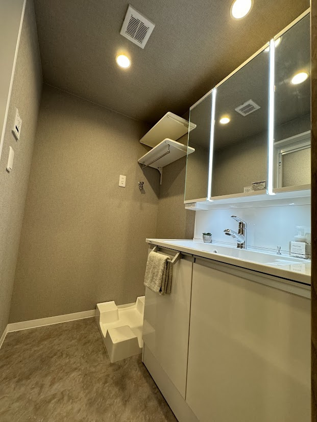 【ランドリースペース】三滝コーポラス 