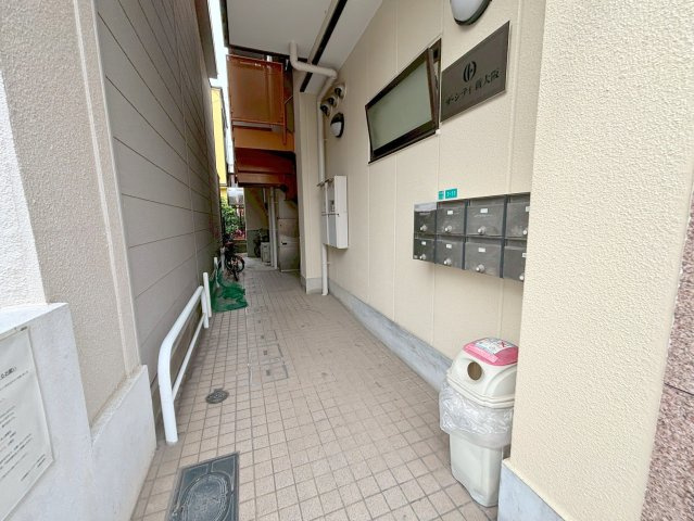 ザ・シティ新大阪のエントランス