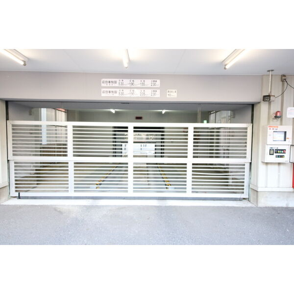 La　Douceur新栄 名古屋市賃貸　仲介手数料無料の駐車場