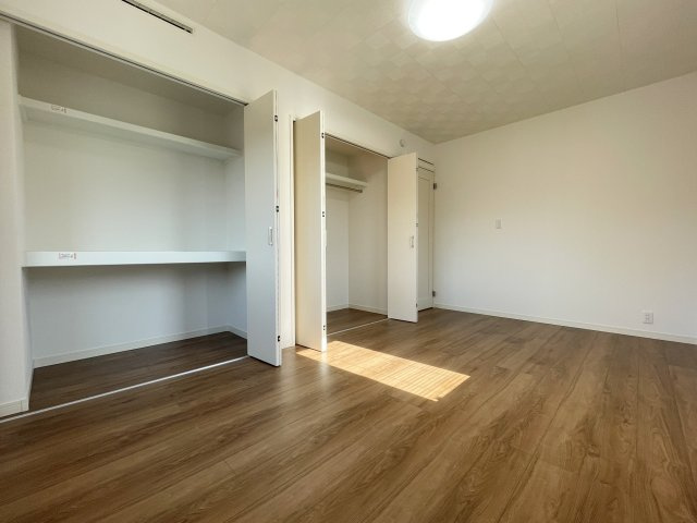 二本松市上竹1丁目　Life Qualityの洋室