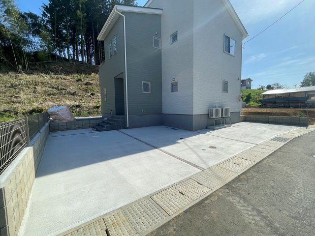 二本松市上竹1丁目　Life Qualityの駐車場