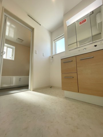 二本松市上竹1丁目　Life Qualityの独立洗面台