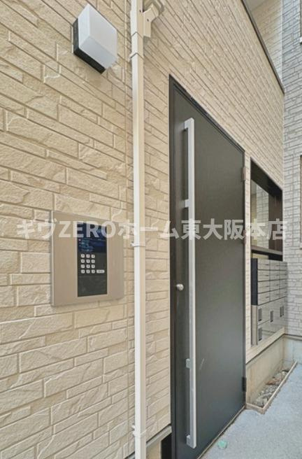 F asecia miraのエントランス