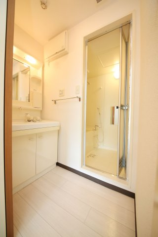ＡＣＣＥＳＳ２８の洗面所|別部屋同間取りのお写真となります。参考にご覧くださいませ。