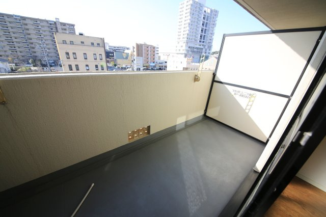 ＡＣＣＥＳＳ２８のバルコニー|別部屋同間取りのお写真となります。参考にご覧くださいませ。