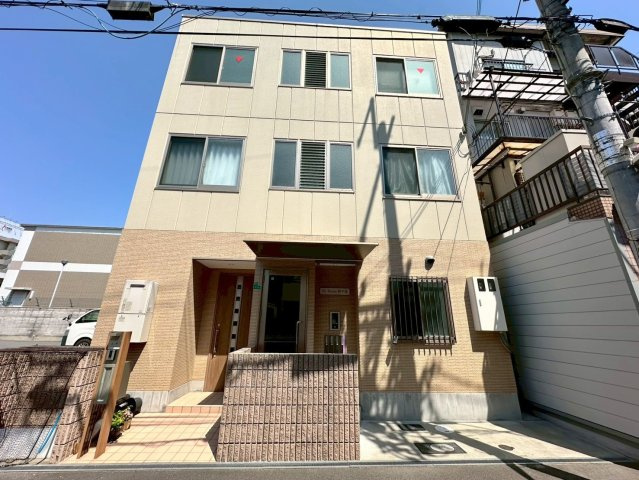 FC　HOUSE　西中島の外観