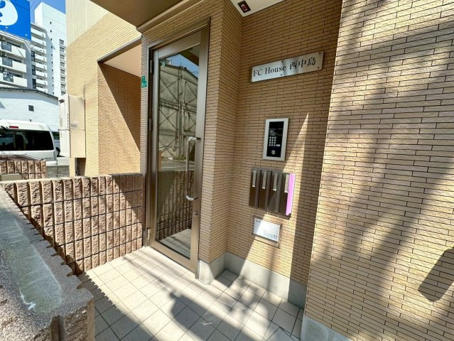 FC　HOUSE　西中島のエントランス