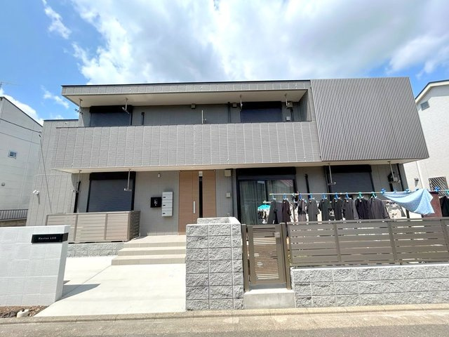 メゾンレオの外観