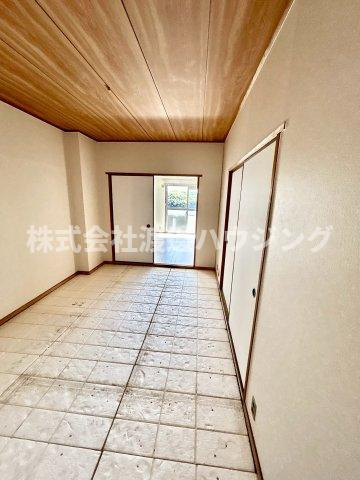 エクセレント緑地公園の内装