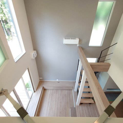 箱根町宮城野戸建のその他|メインベッド―ルームから吹き抜けを望む