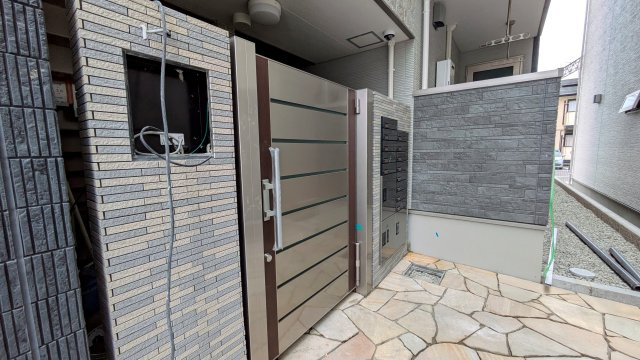 【エントランス】