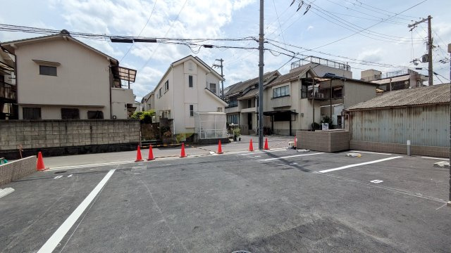 【駐車場】