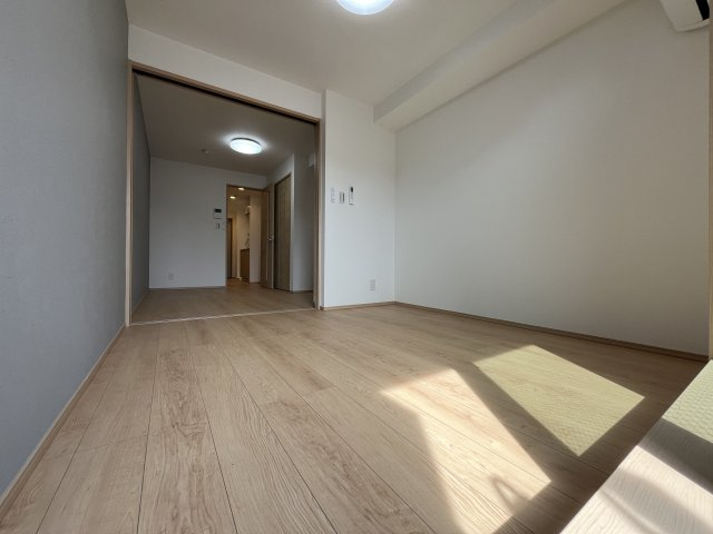 NESallaの居間・リビング