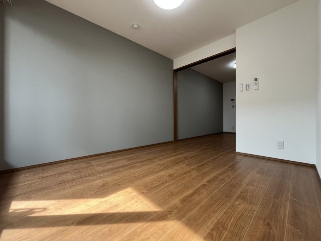 NESallaの内装