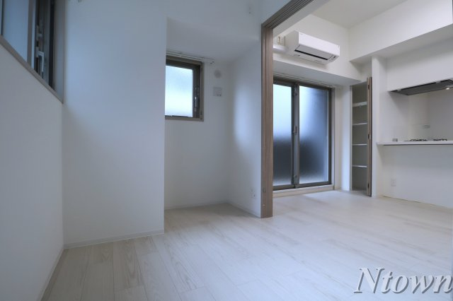 【その他】 | プレサンス名古屋ルーカス | 居間です