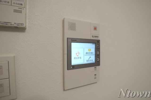 【セキュリティ】 | プレサンス名古屋ルーカス | モニター付きインターホンです