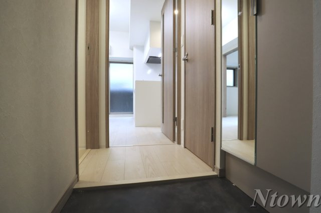 【玄関】 | プレサンス名古屋ルーカス | シンプルで使いやすい玄関です
