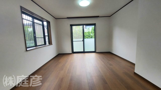 【居間・リビング】の画像