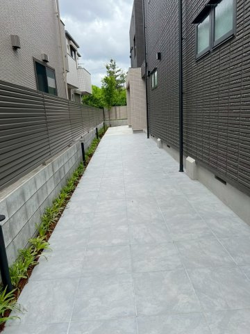 パークイーストのエントランス