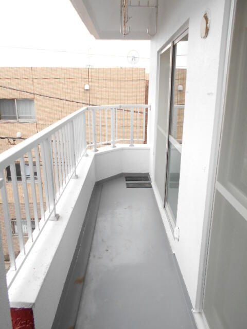 ハイライフ第二行徳のバルコニー