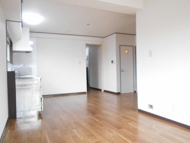 ハイライフ第二行徳の居間・リビング