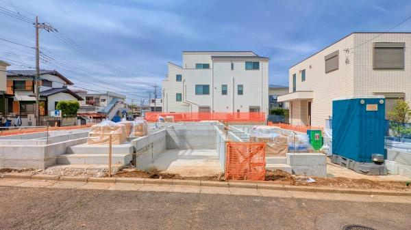 横浜市港南区日野南６丁目の新築一戸建の前面道路含む現地写真|同仕様物件のご案内をさせて頂きます。
お車でご自宅まで送迎承ります。