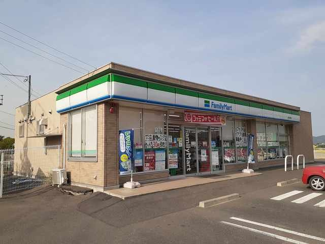 サンビレッジ片岡の周辺|ファミリーマート岡山片岡店まで550m