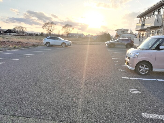 Horinouchi・パーク・フィールド　Bの駐車場