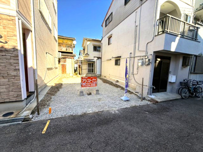 【前面道路含む現地写真】 | 【プレイワーク南旅籠町東2丁】少林寺小・建築条件なし・更地渡し・近隣商業地域・14.0坪 | 前面道路含む現地写真です