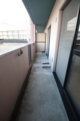 【バルコニー】 | ラルジュウエスト