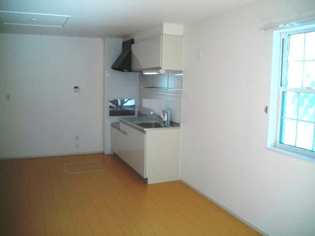 ソレイユ　サクラ　ガーデンの居間・リビング