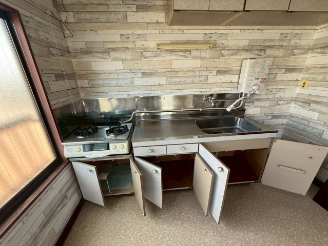 長野県飯田市　現況満室一棟のキッチン