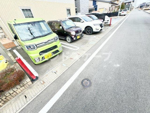 ベルメゾンの駐車場|高崎、前橋のお部屋探しはエンドスケープまで！お客様の理想お聞かせ下さい♪