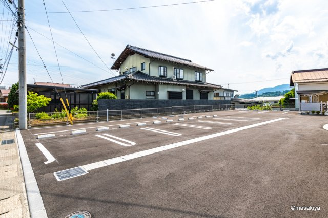 エクセルAの駐車場