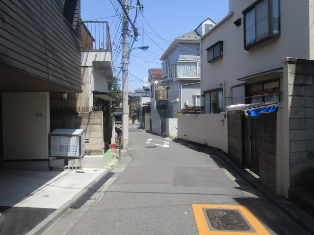 北区上中里２丁目のビル