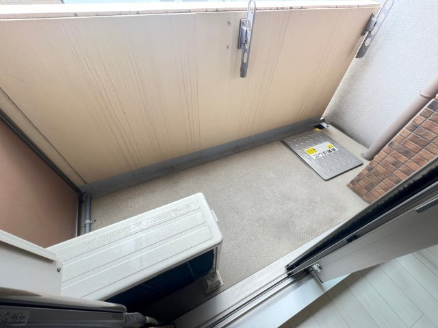 プレサンス本町ジョイスのバルコニー