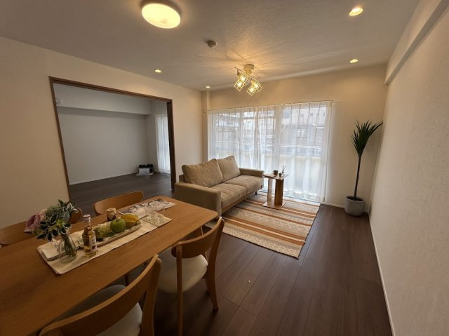 【居間・リビング】パルハイツ呉中央五丁目 