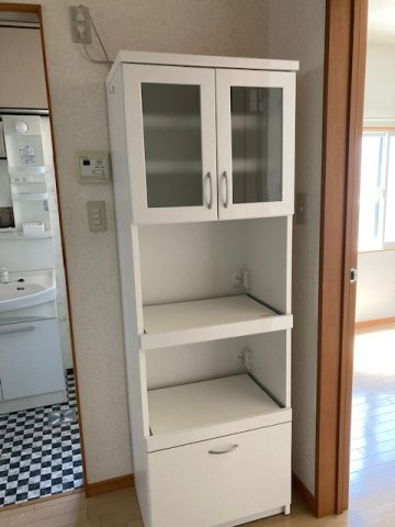 ロイヤルパレスオーシャンの収納|食器棚付き